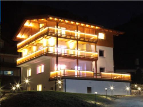 Alpenmond Appartment Halbmond Leutasch Esterno foto