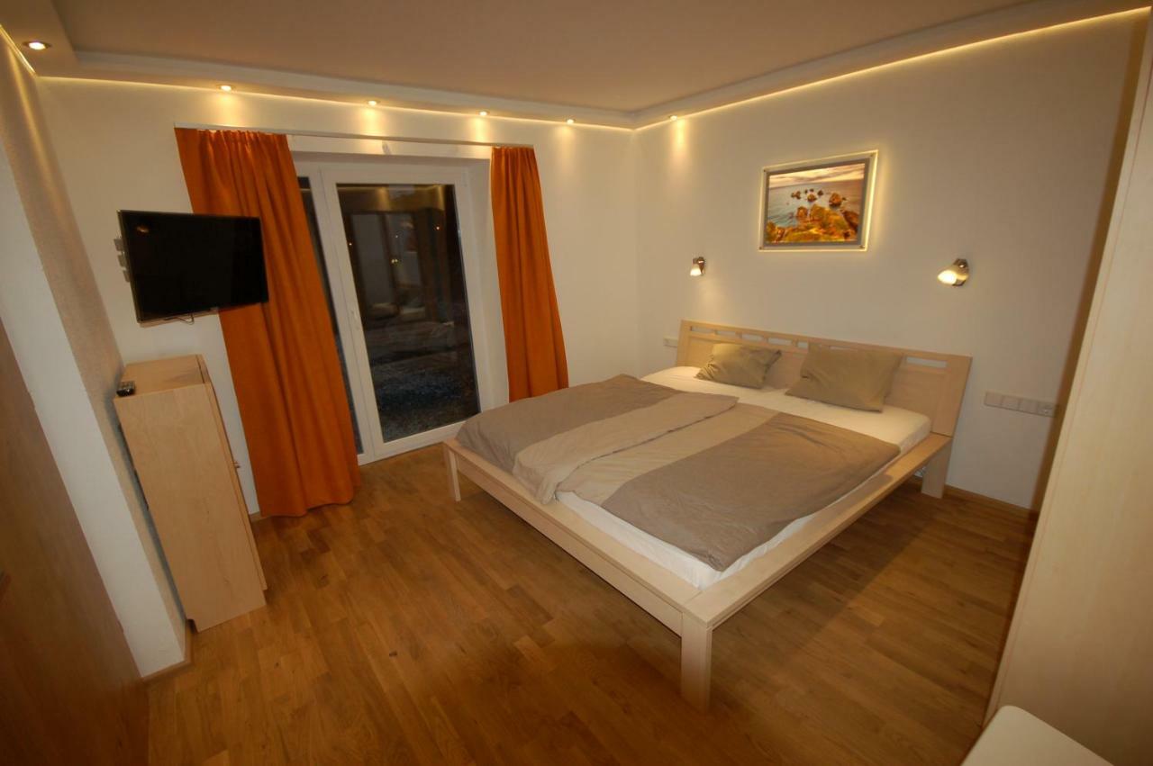 Alpenmond Appartment Halbmond Leutasch Esterno foto